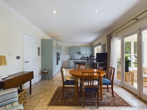 Dining Kitchen- click for photo gallery